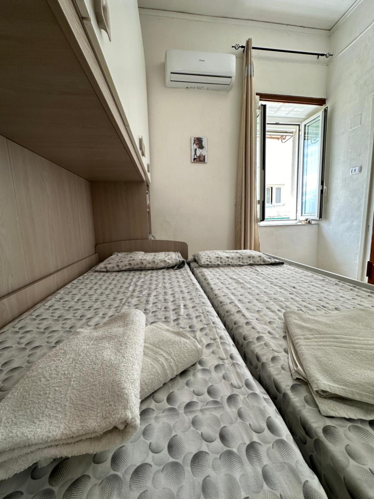 La Casina Di Gio In The City Center Wi-Fi,Panorama Apartman Nápoly Kültér fotó